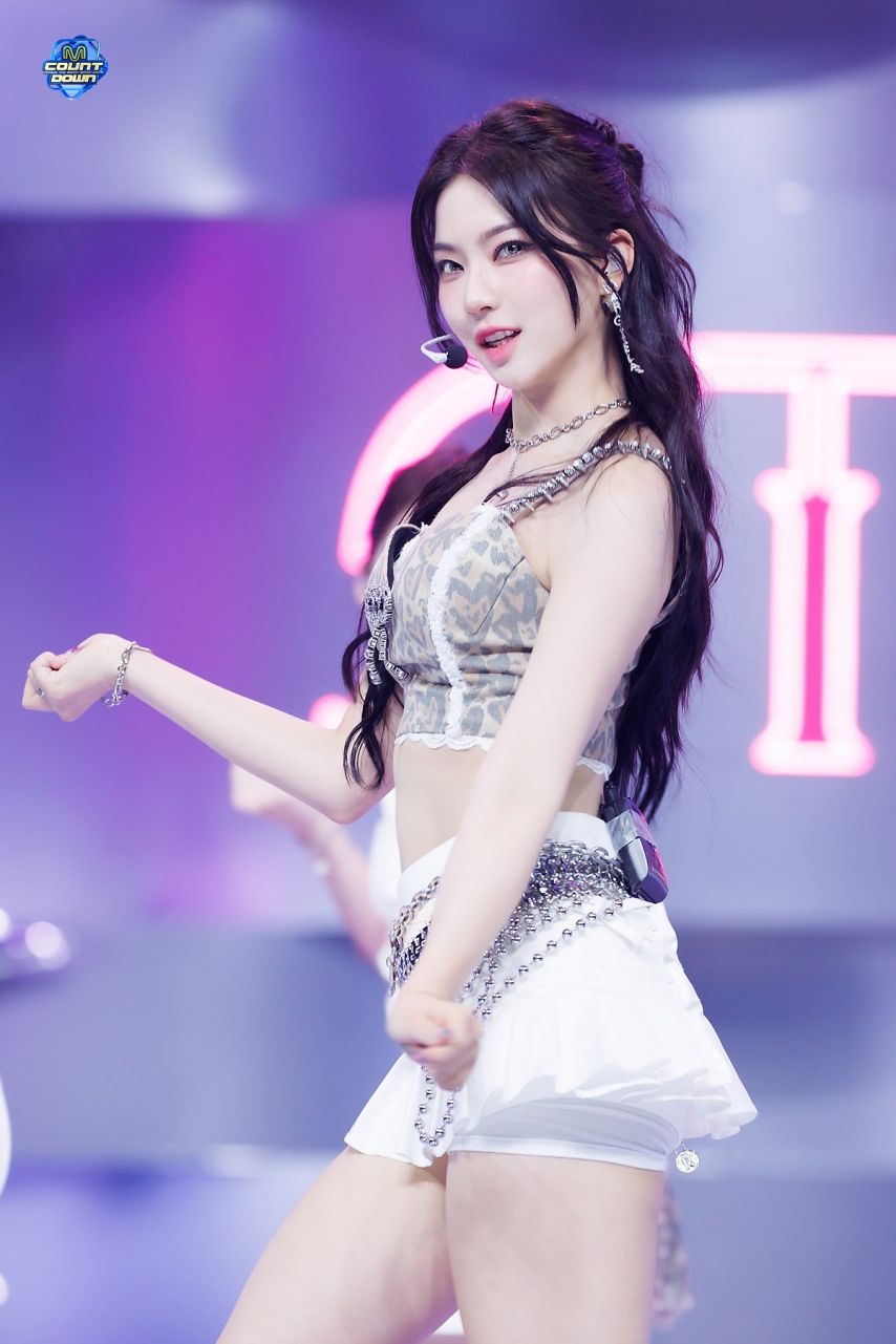 스테이씨 아이사