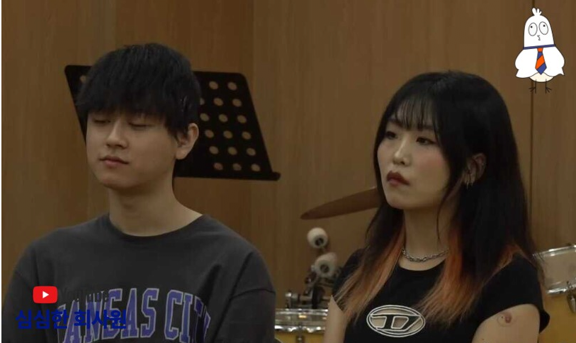 강의실에서 말로 두들겨 맞는 중국 유학생들 반응 ㅋㅋ