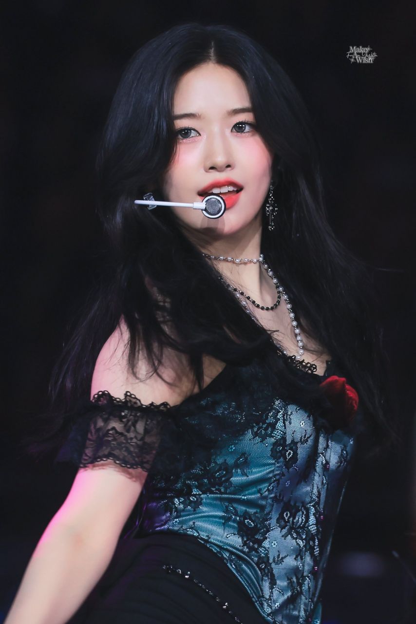 아이브 안유진