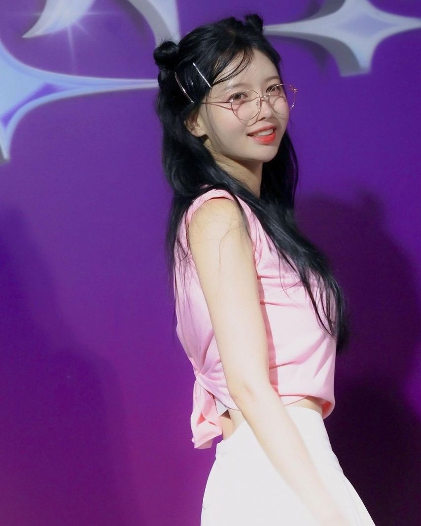열일하는 이아영.jpg