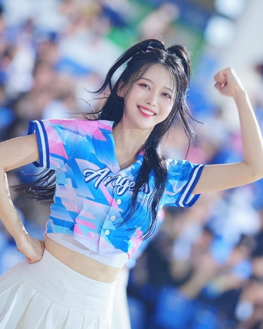 열일하는 이아영.jpg