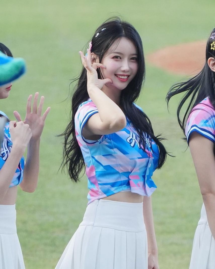 열일하는 이아영.jpg