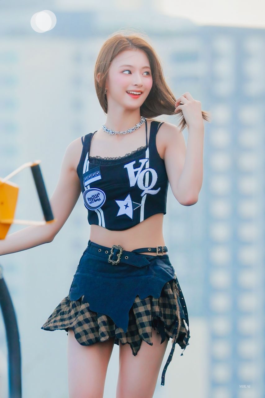 이나경 (프로미스나인)