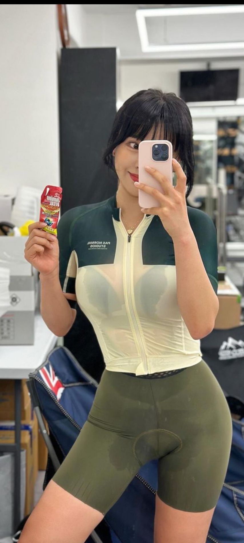 자전거타는 누나