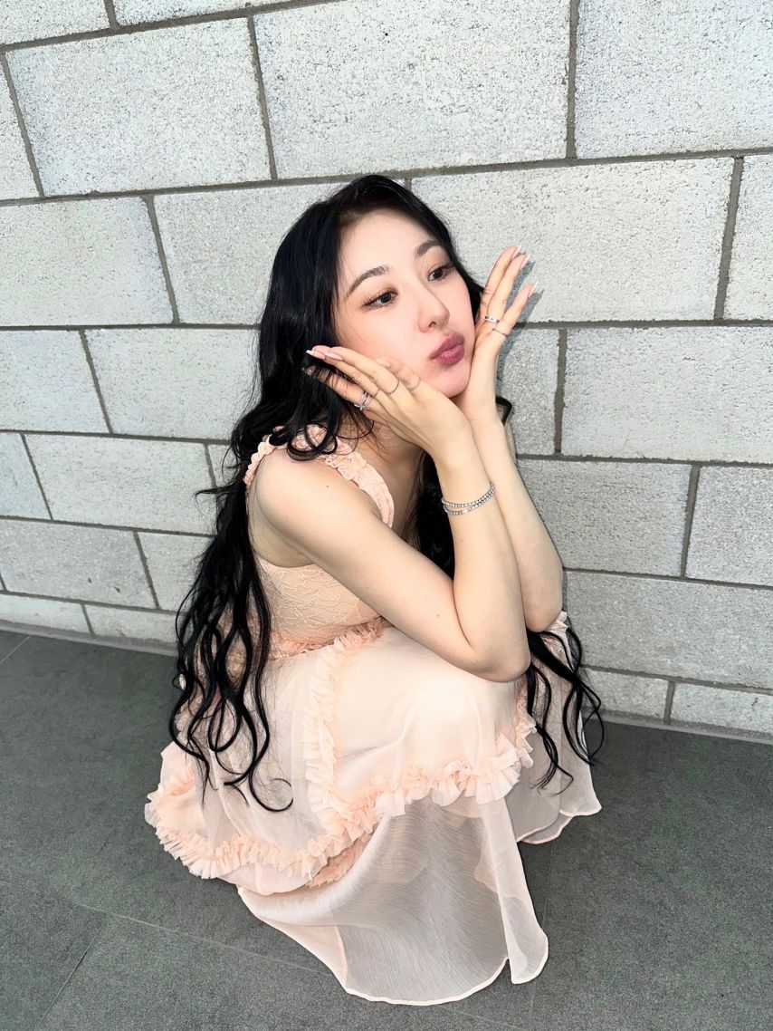 이채연