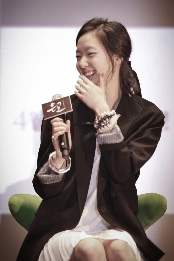 김고은
