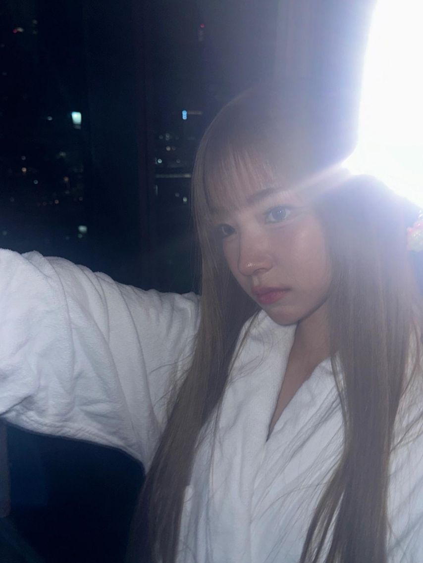 유니스 방윤하 이뻐졌네 ㅎㅎ