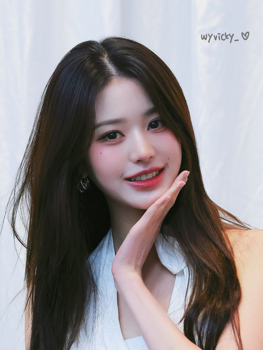 장원영 오늘자 오사카