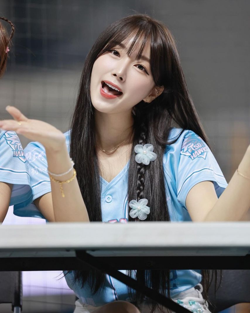 안지현