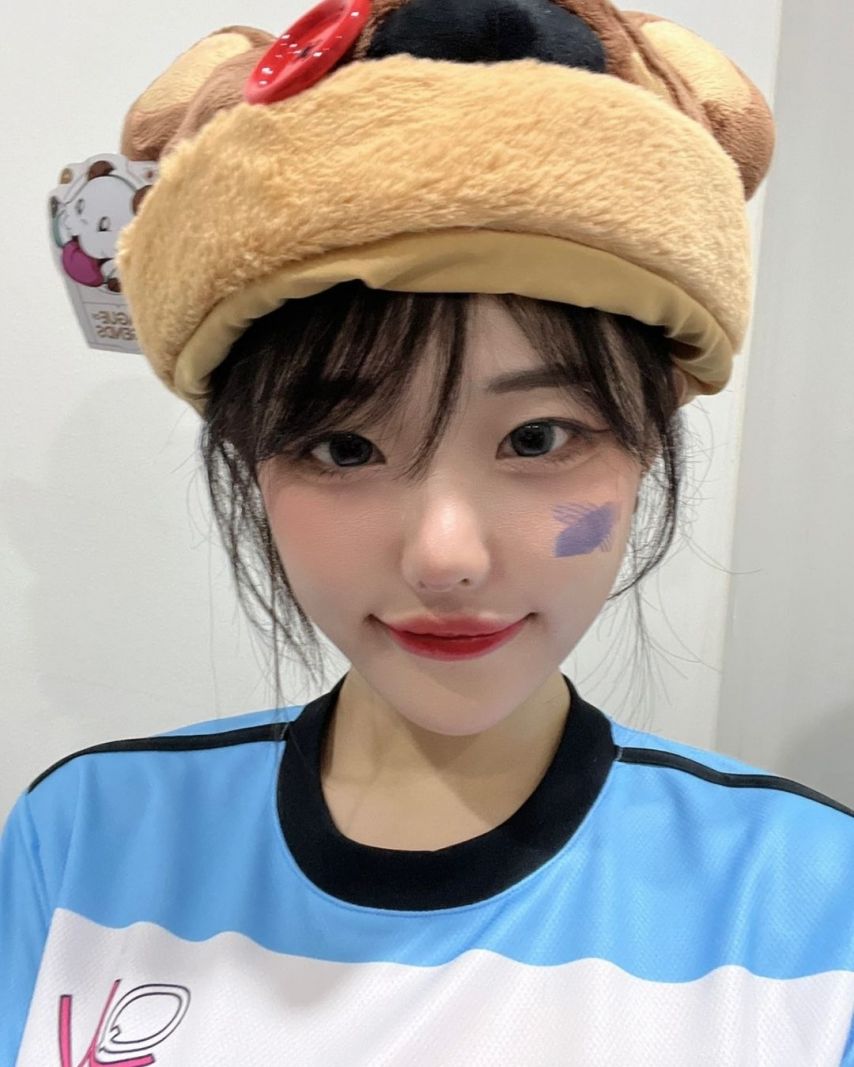 QWER 히나