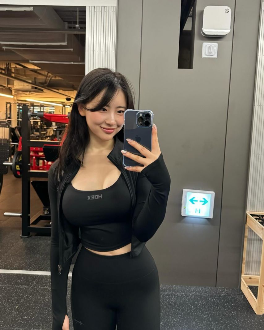 청순한 얼굴에 그렇지 못한 몸매