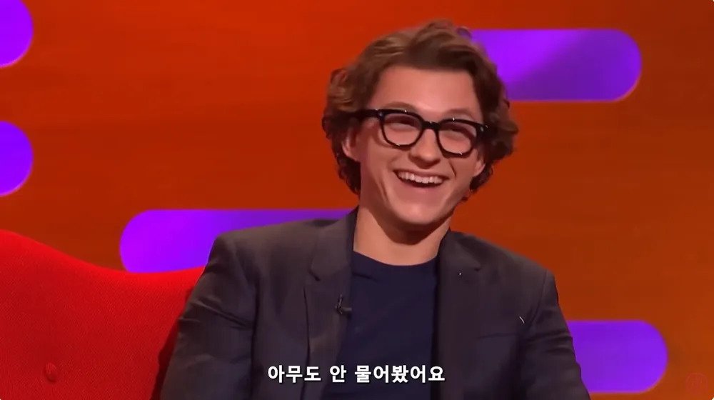 스칼렛 요한슨이 노브라노팬티로 찍었다는 장면