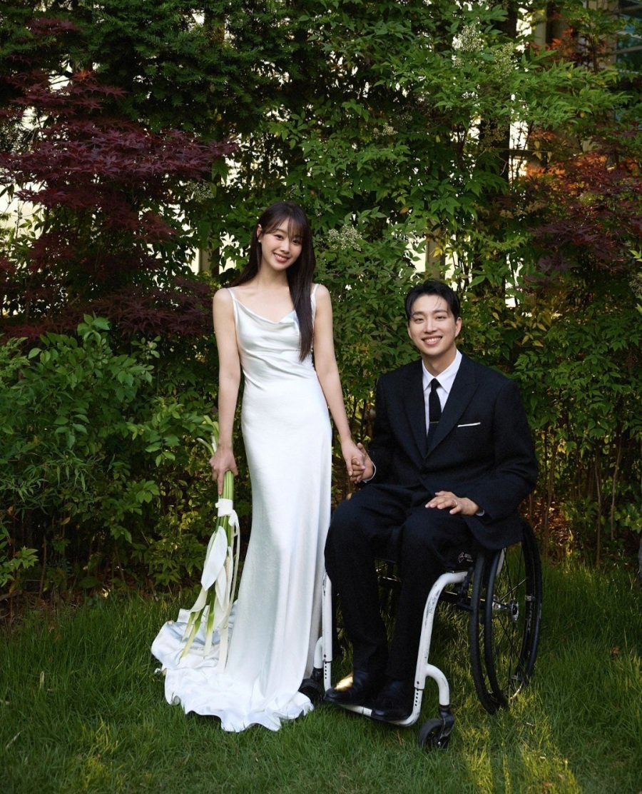 시크릿 송지은 웨딩사진