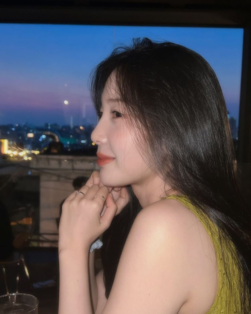 윤채경