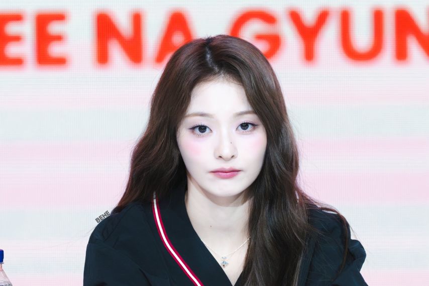 이나경 (프로미스나인)