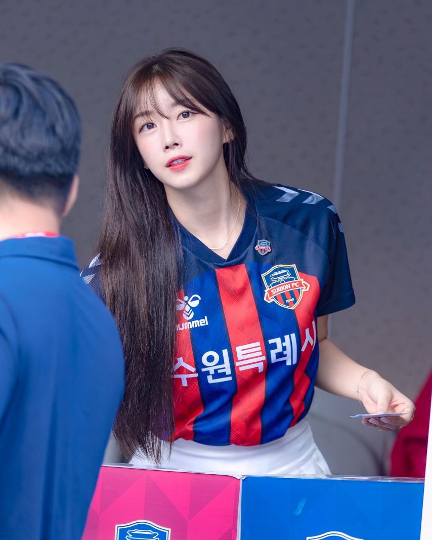 안지현