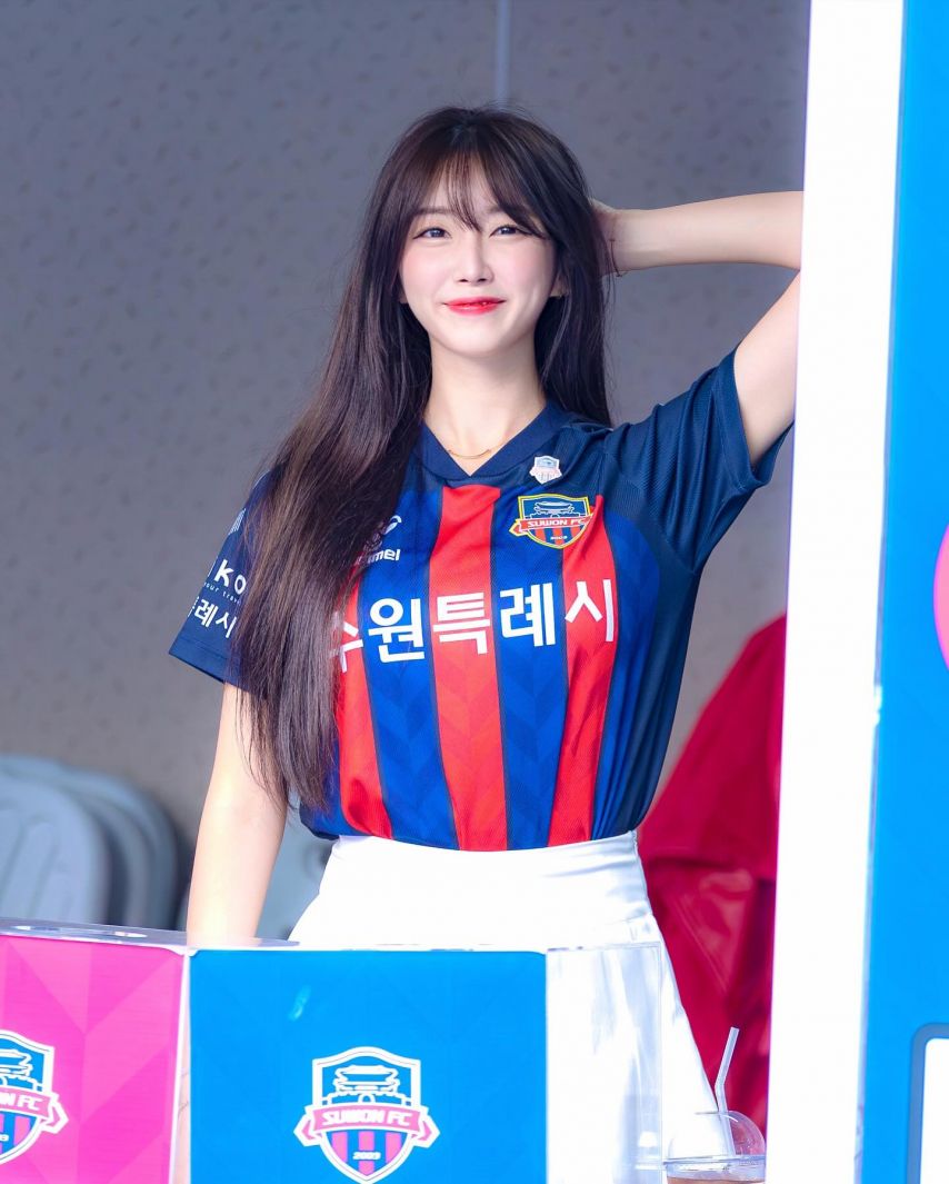 안지현