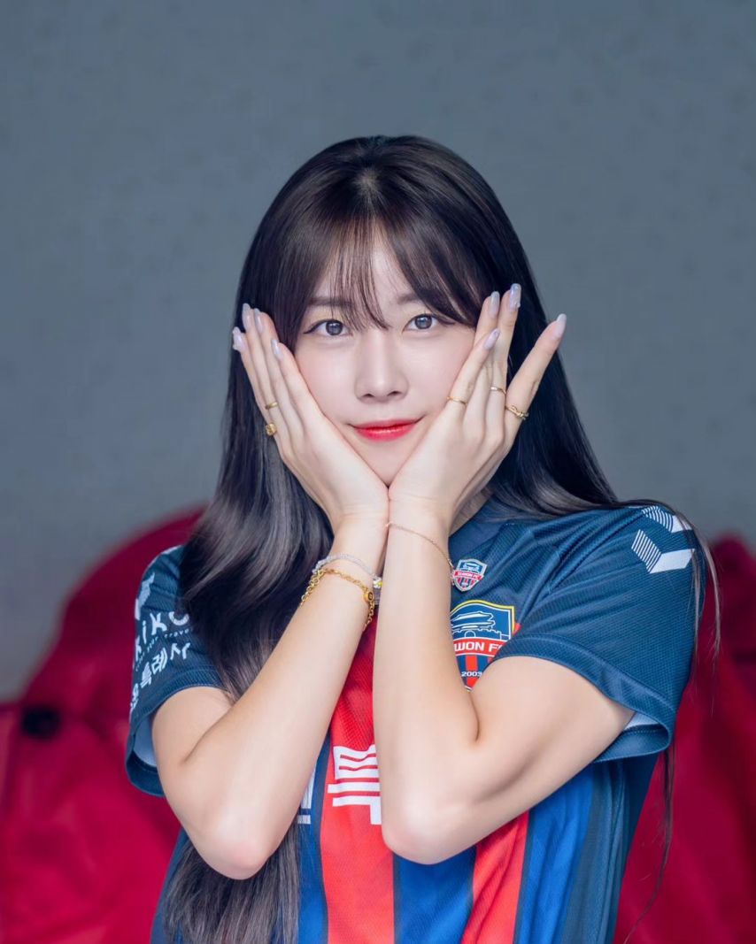 안지현