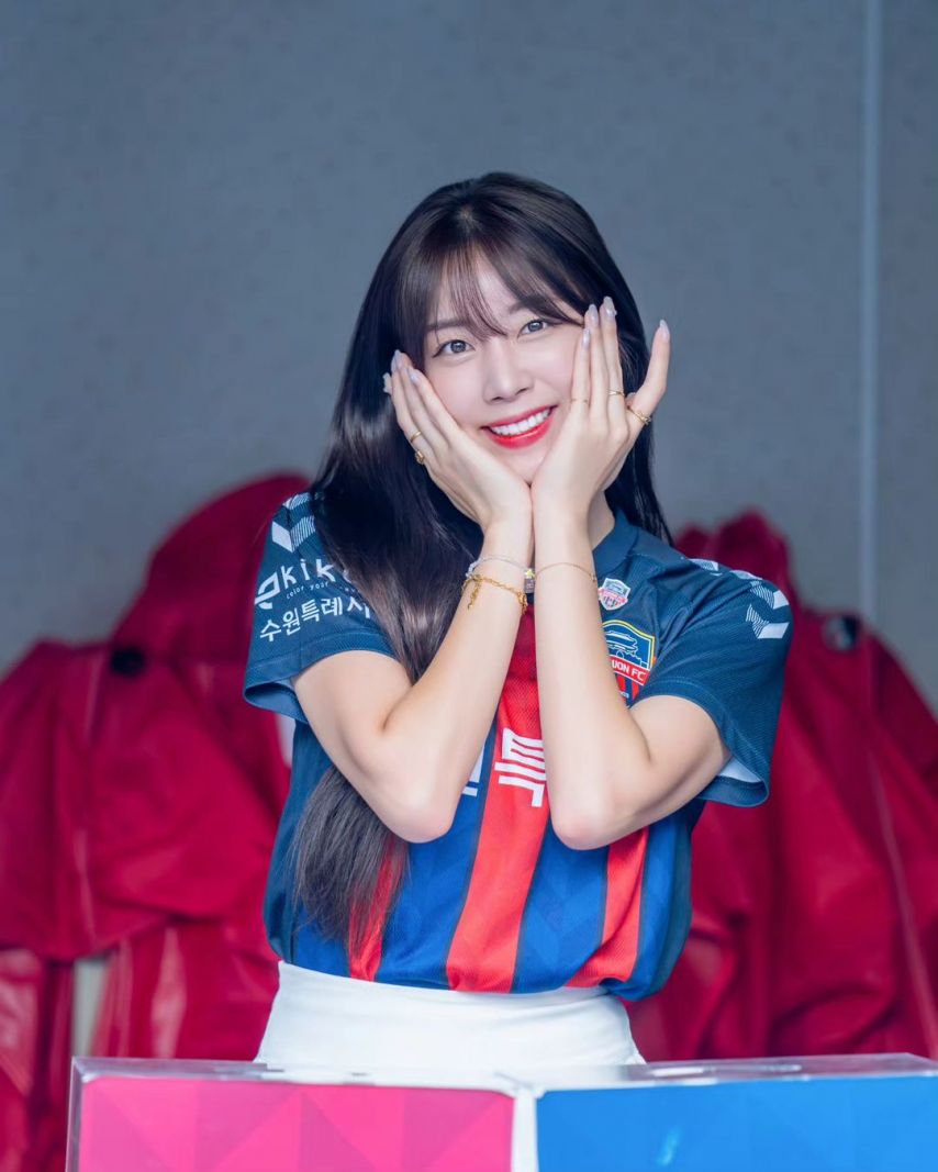 안지현