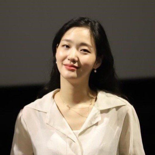 김고은