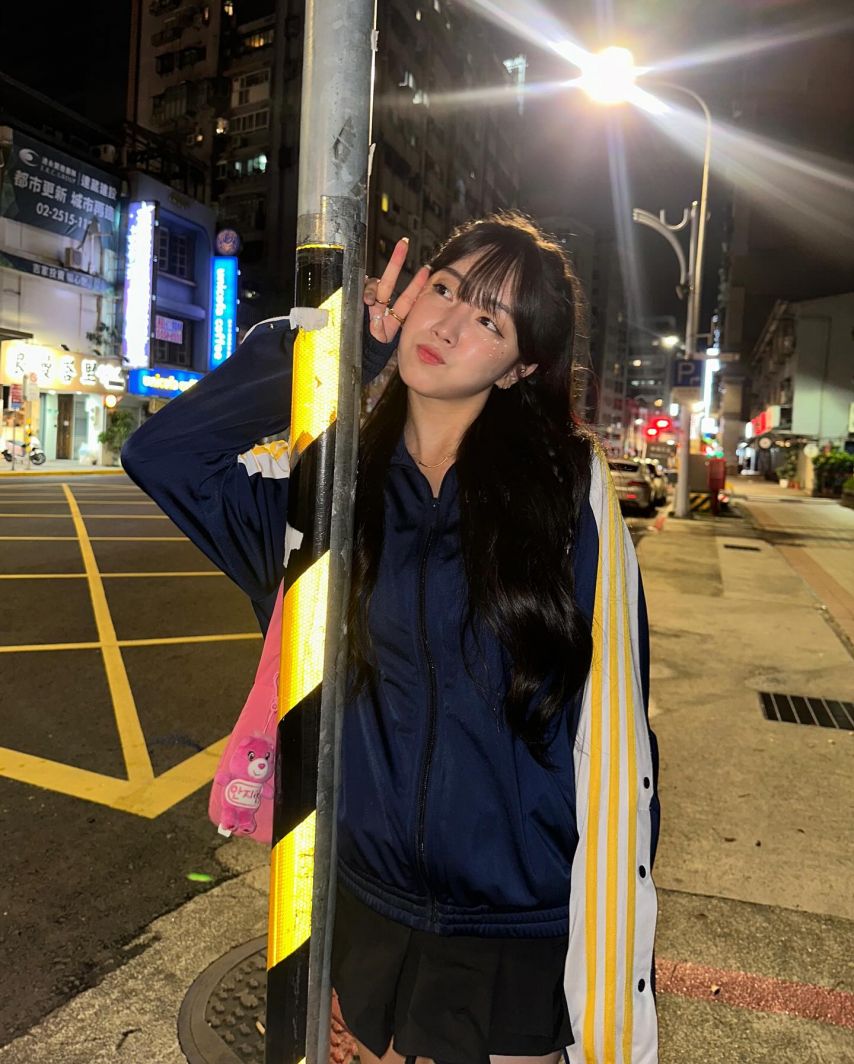 안지현