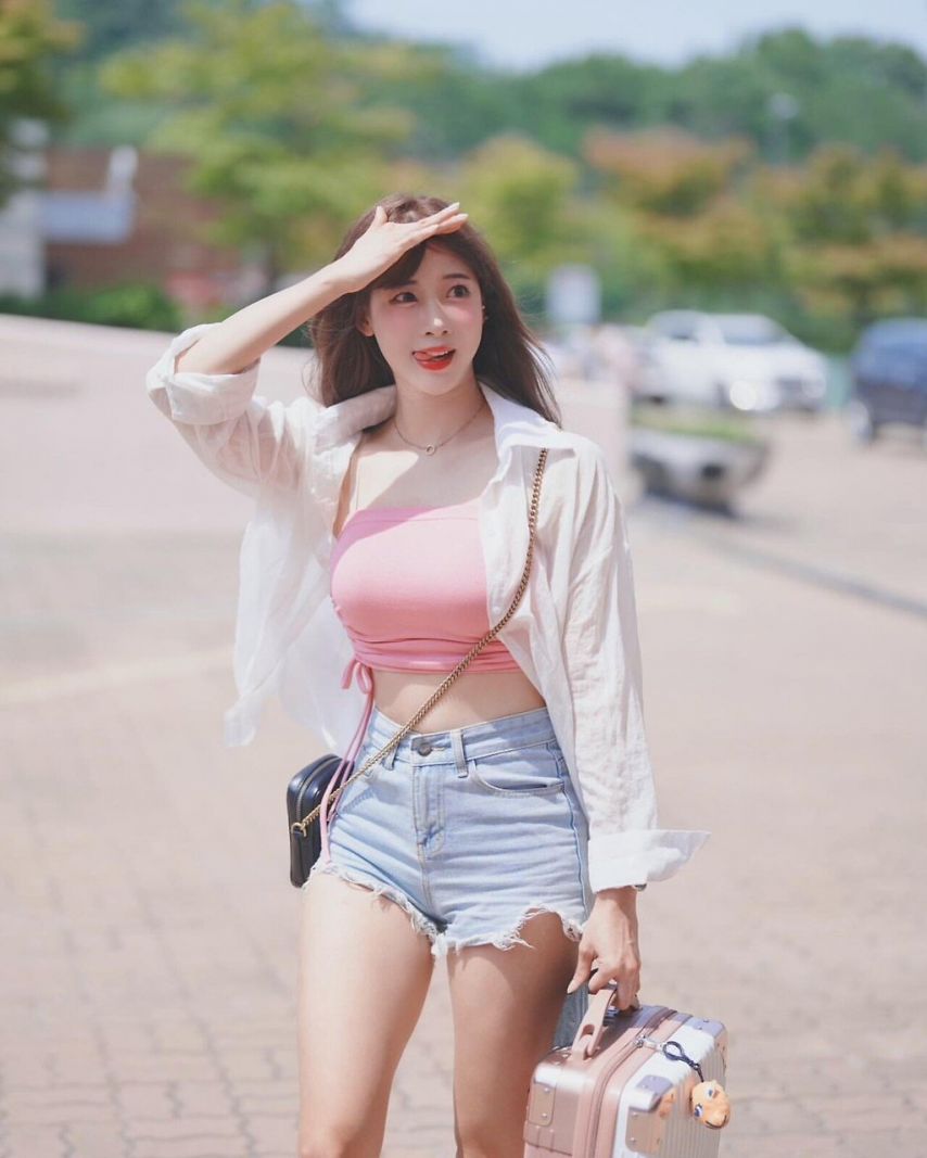 김한나 출근룩
