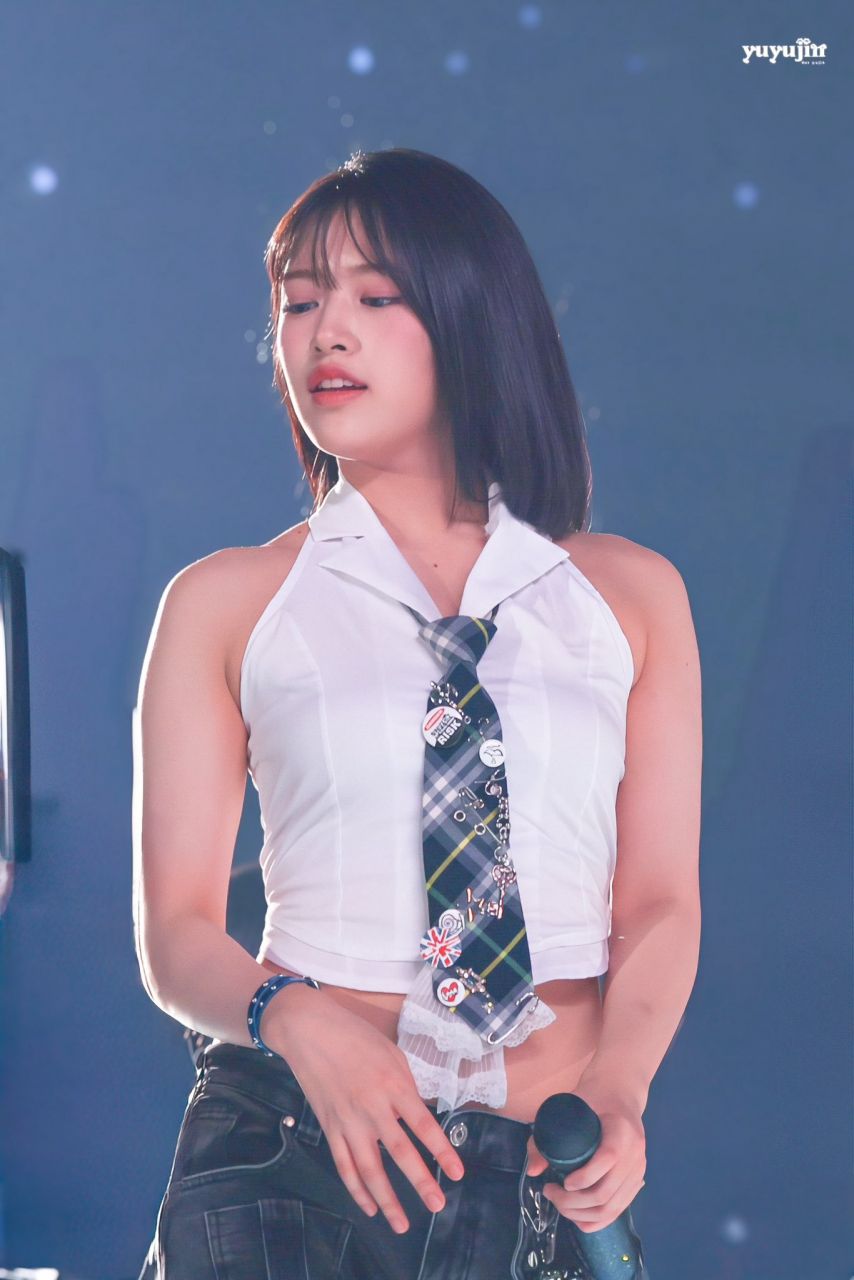 아이브 안유진