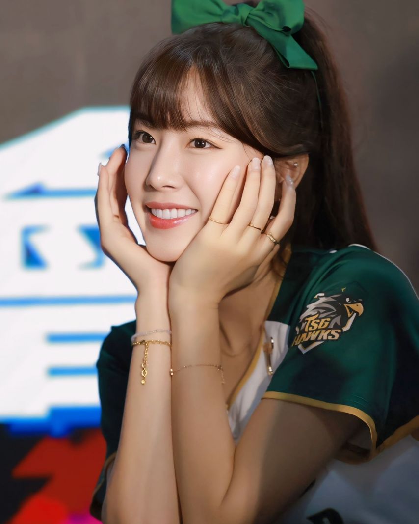 안지현