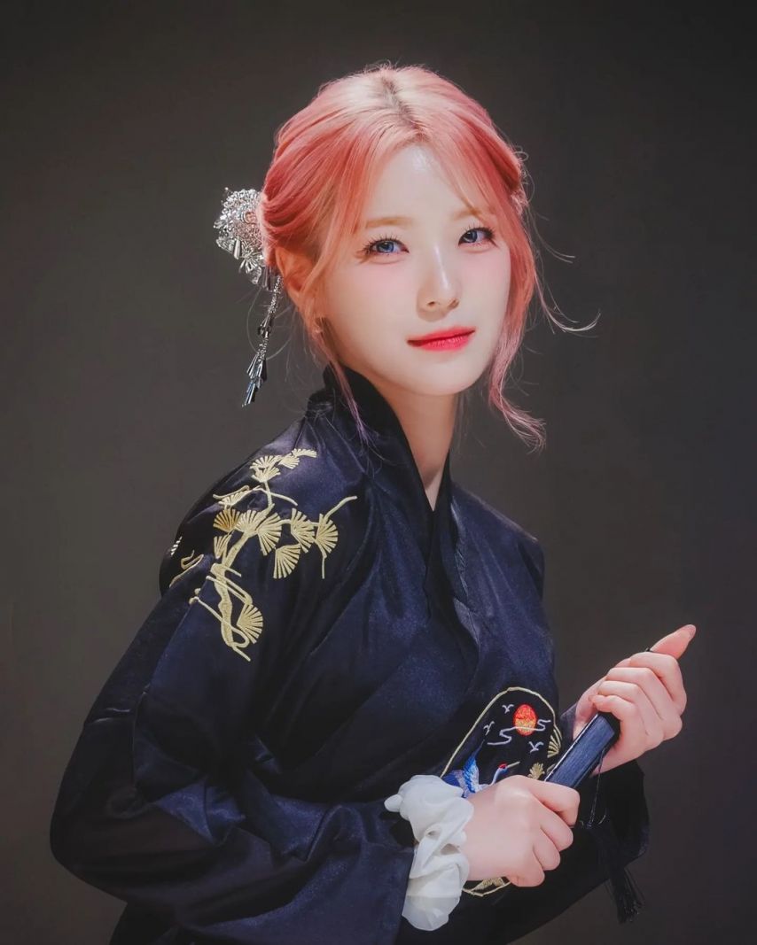 프로미스나인 백지헌