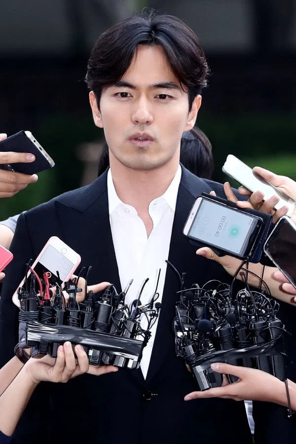 해외에서 일부한테 오징어 게임 2 불매 운동 일어난다는 듯