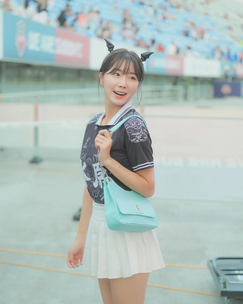 안지현