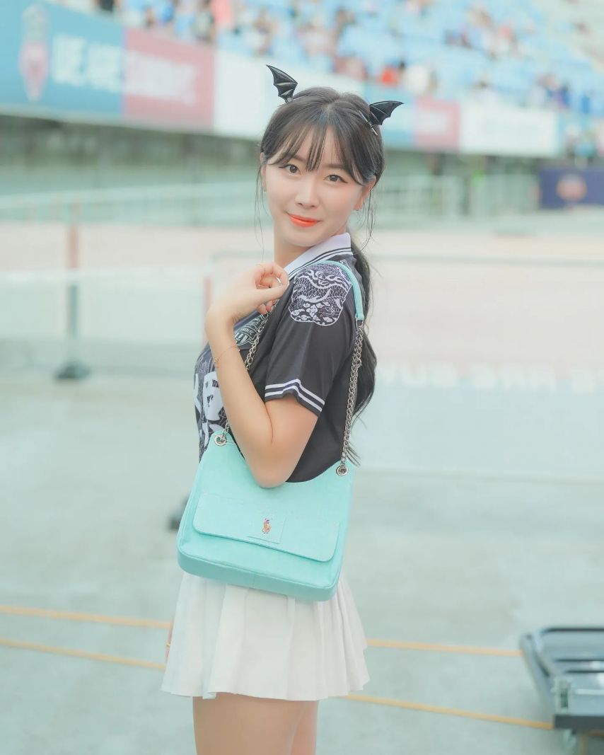 안지현