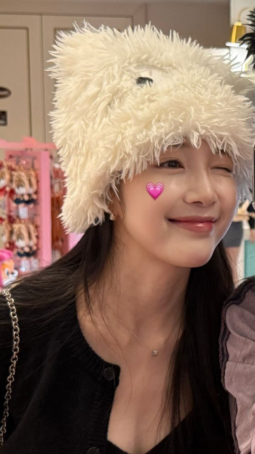 윤채경