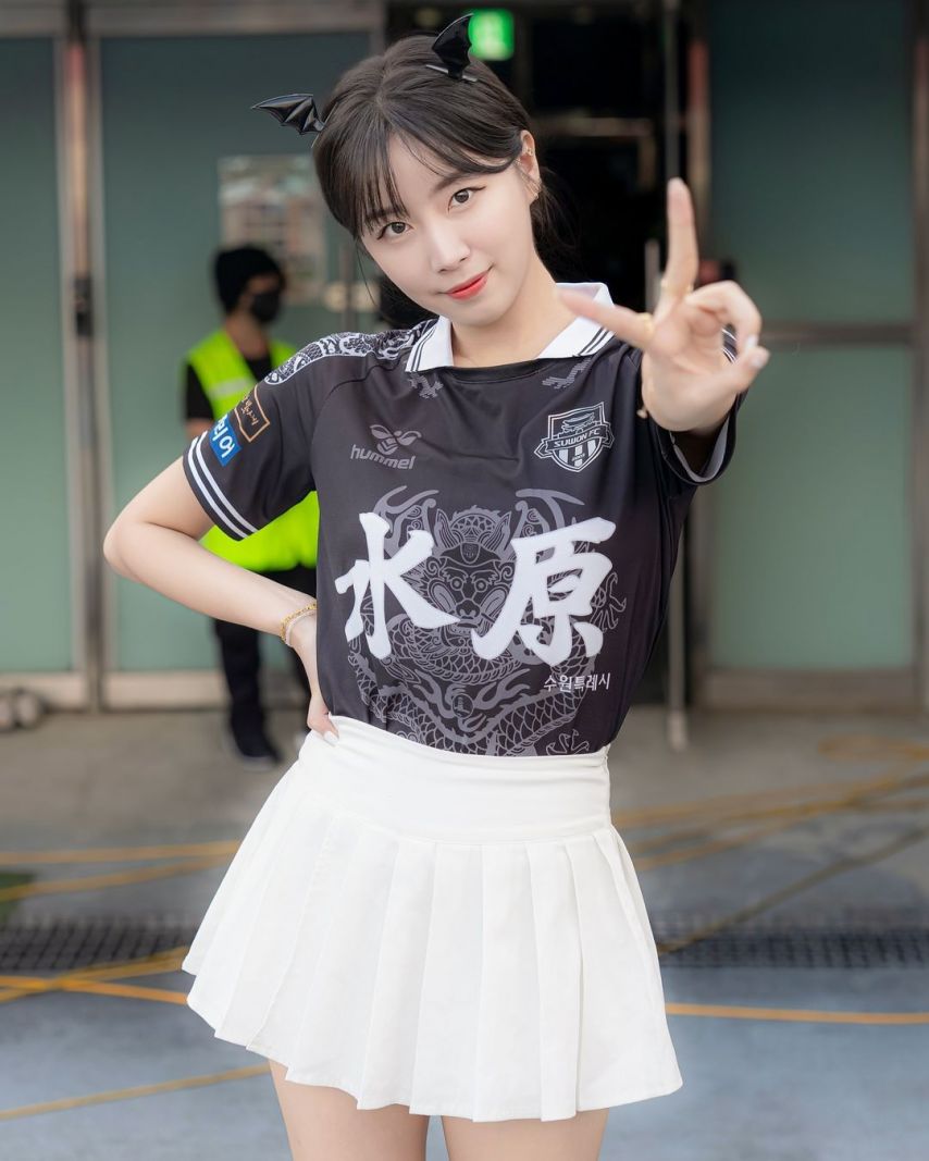 안지현