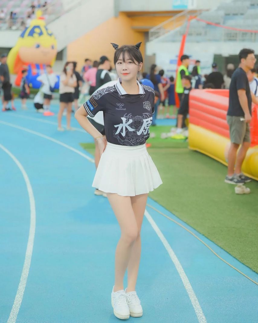 안지현