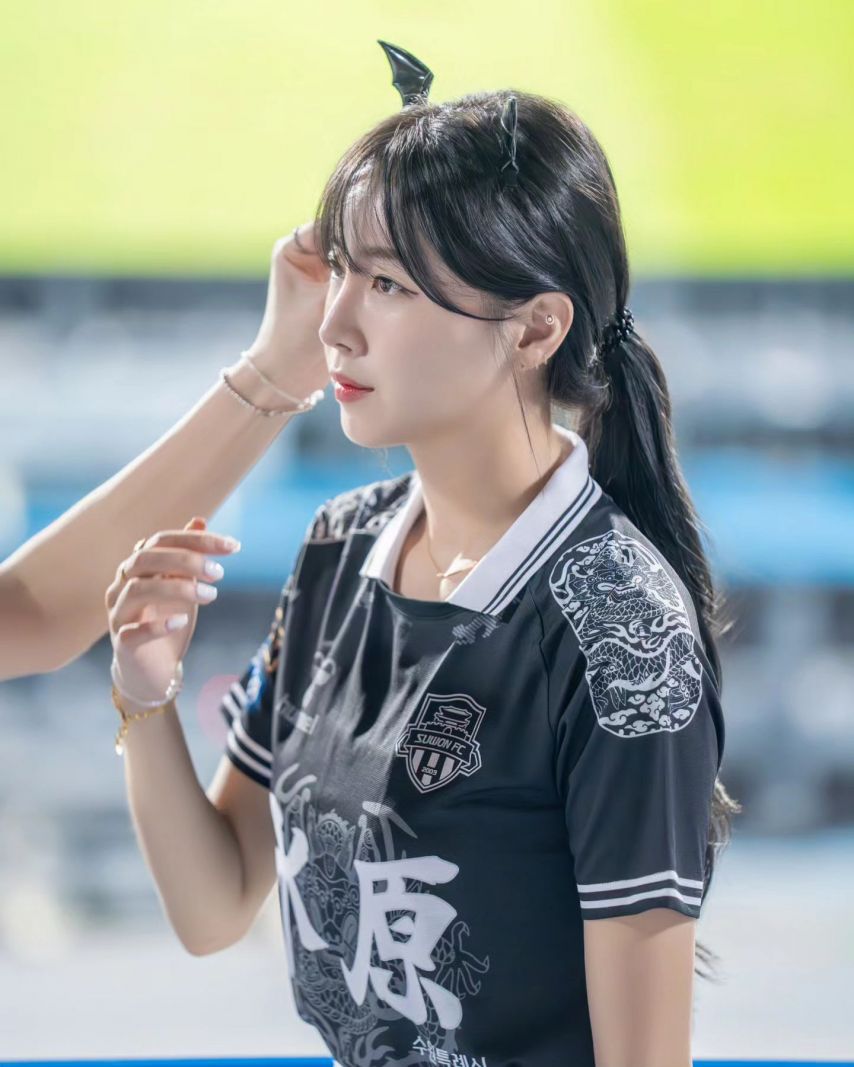 안지현