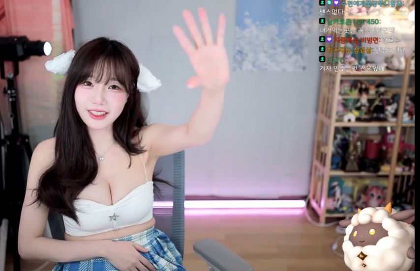 [수련수련] 은별 달린 흰 튜브탑 팰월드 도로롱 코스프레