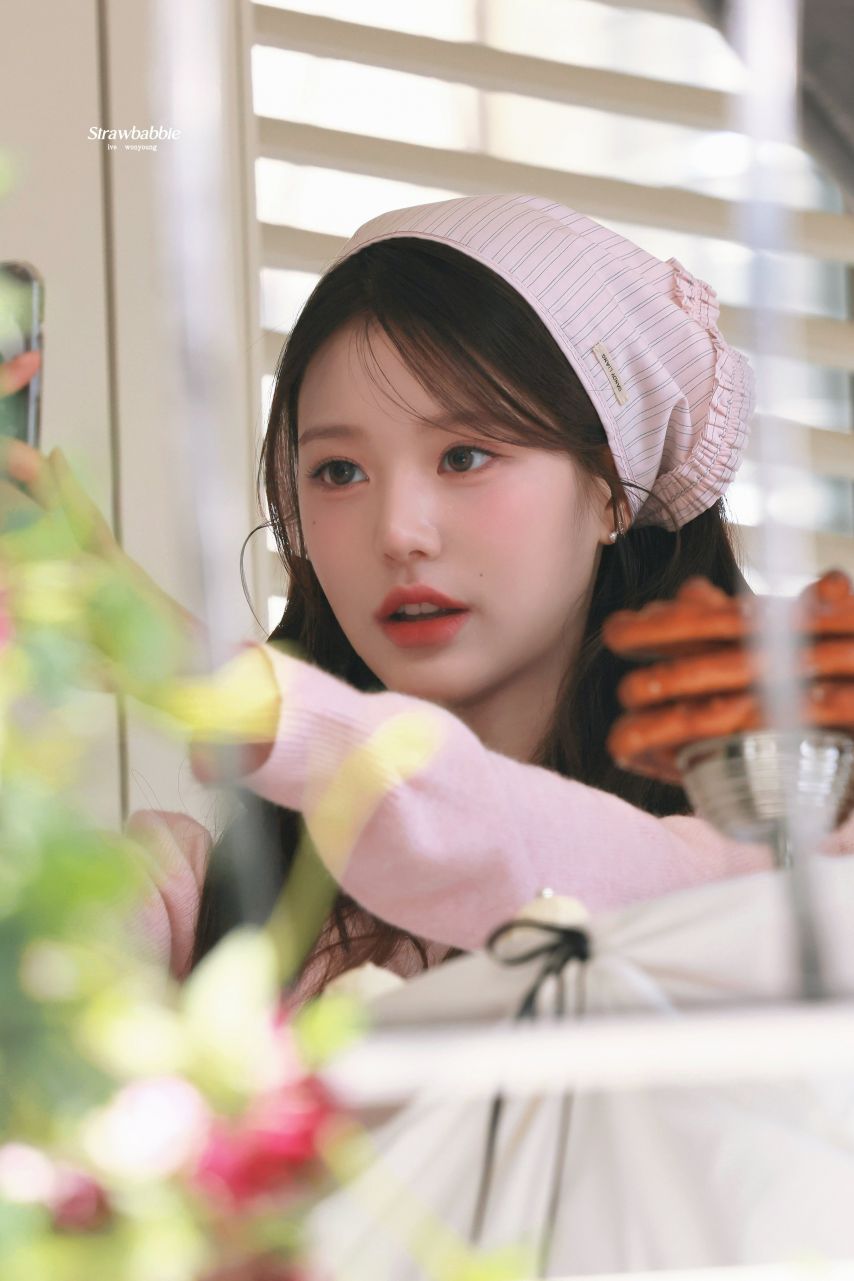 아이브 장원영ㅡ로라로라