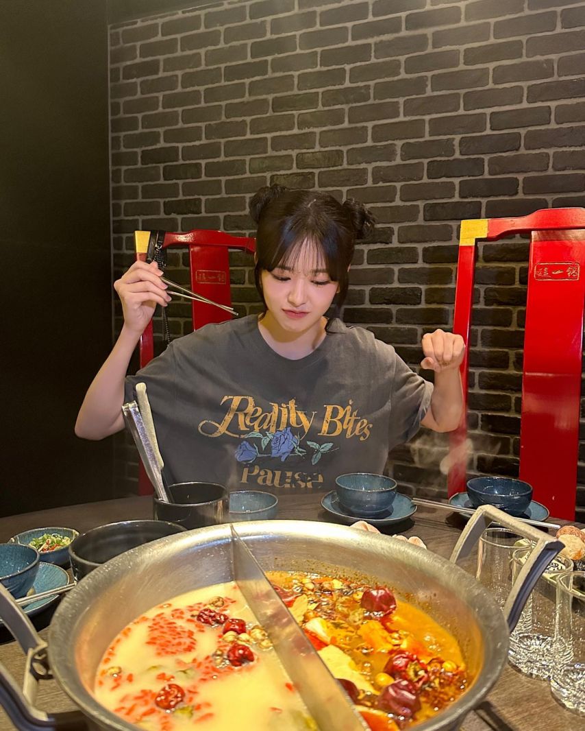 아이브 안유진 with 가을 & 레이