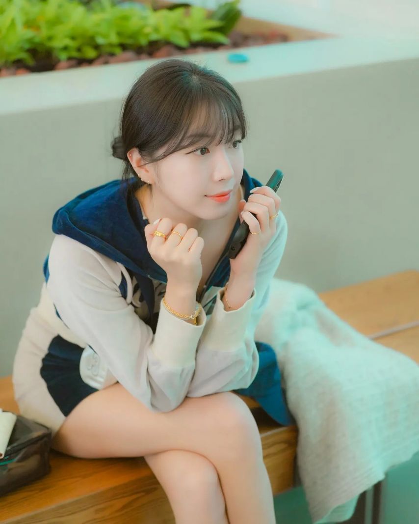 안지현