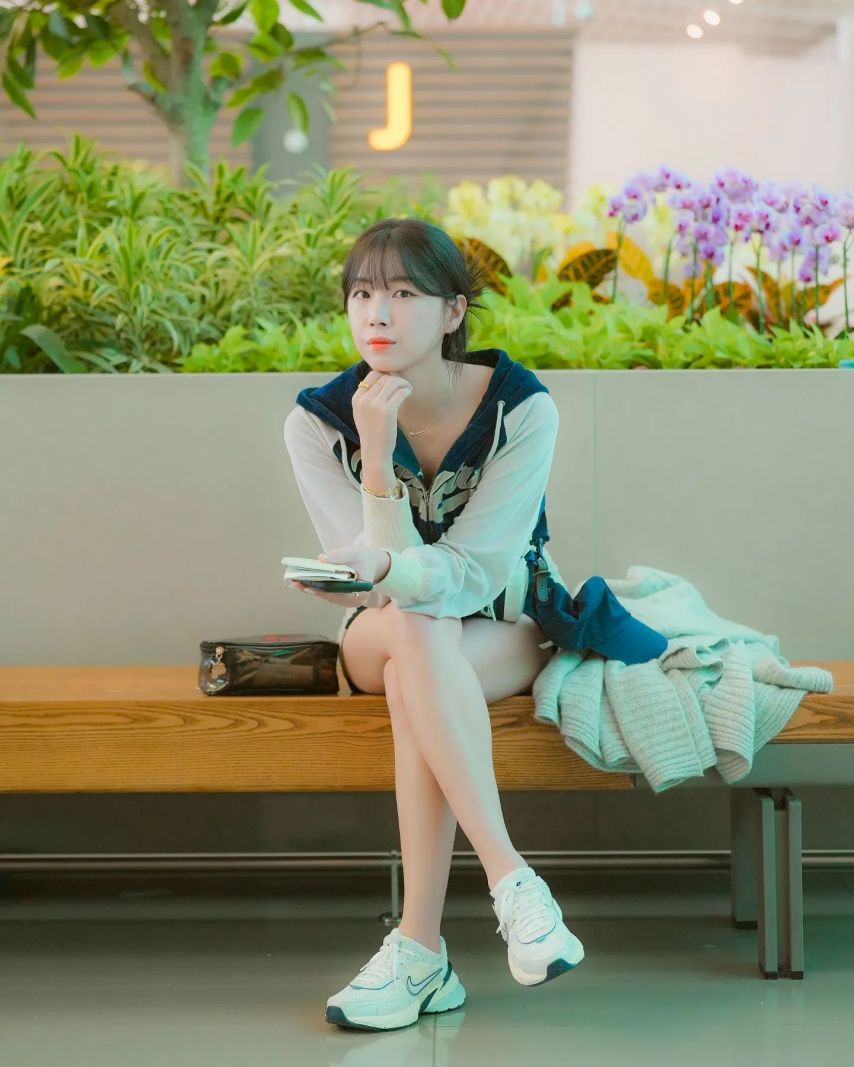 안지현