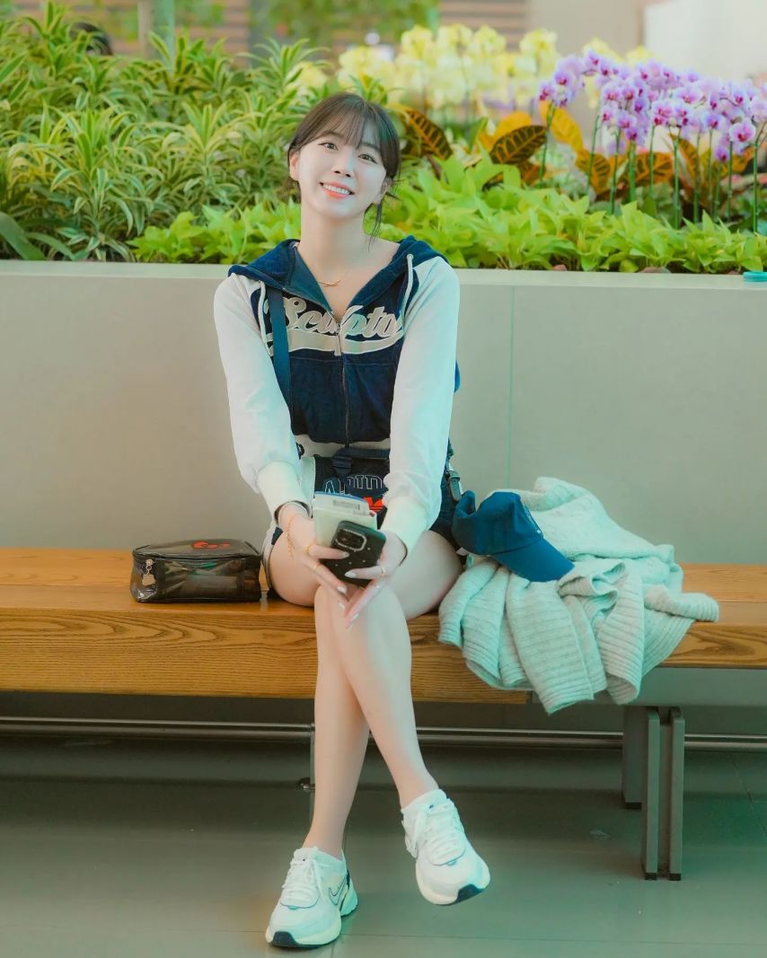 안지현