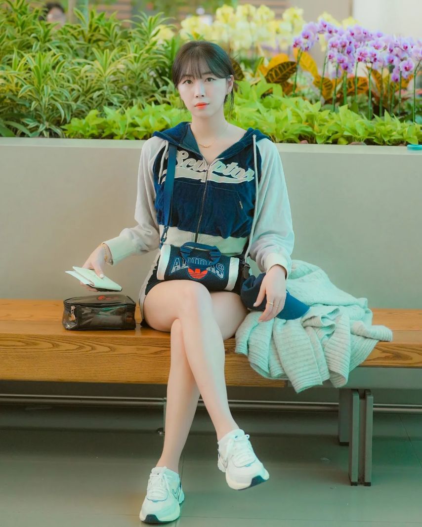 안지현