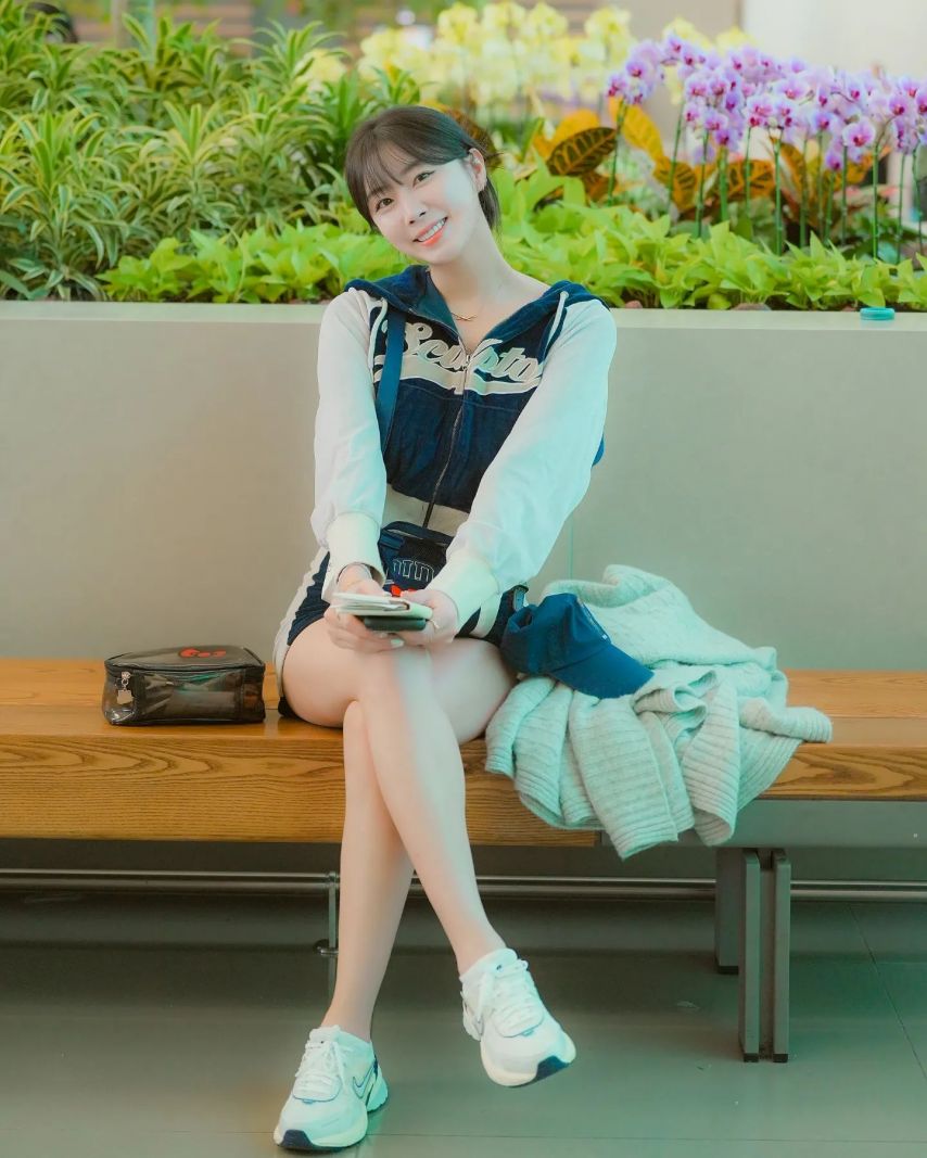 안지현