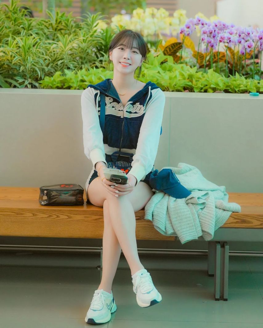 안지현