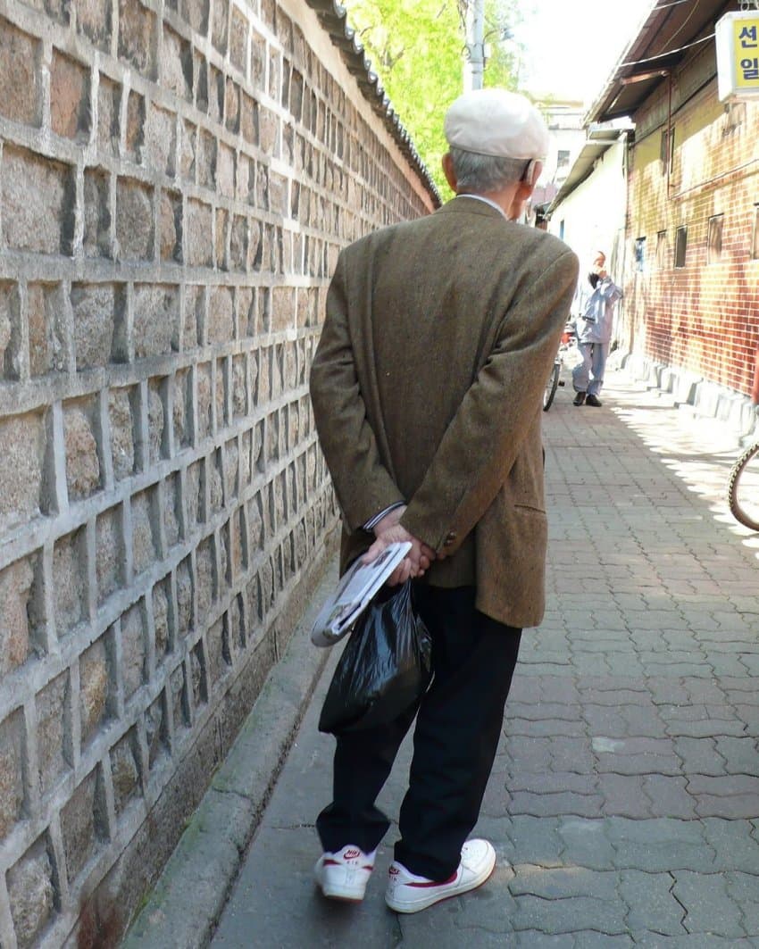글로벌 패션 플랫폼에서 극찬한 동묘 할배 패션