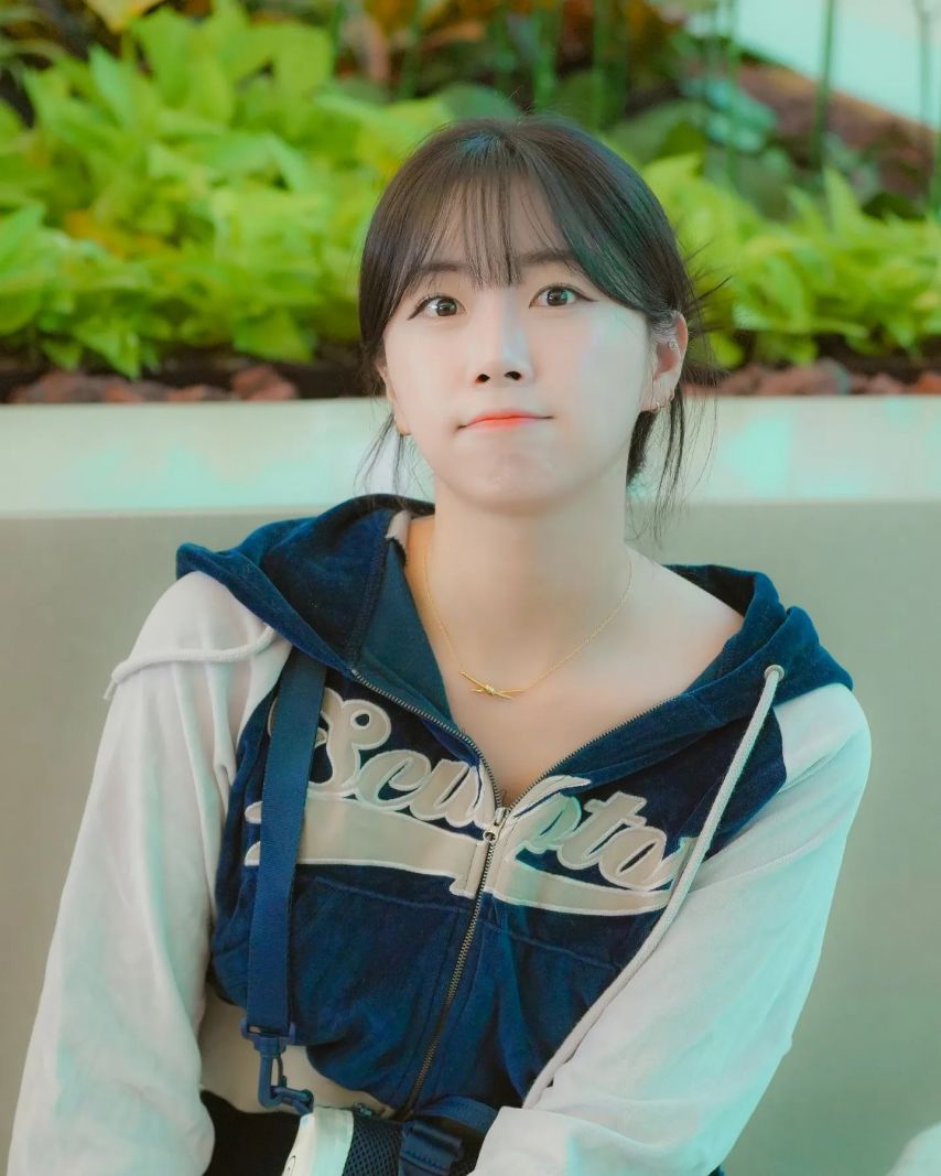 안지현
