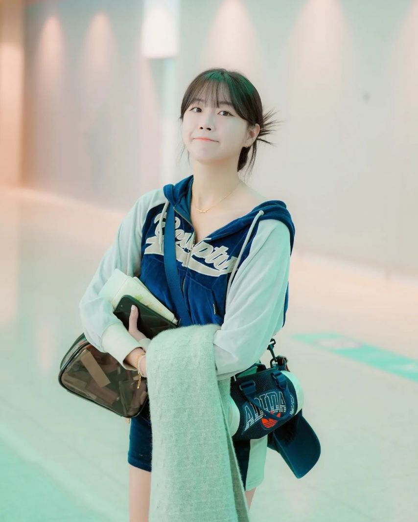안지현