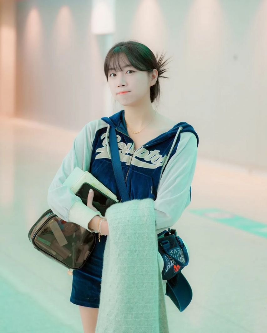 안지현