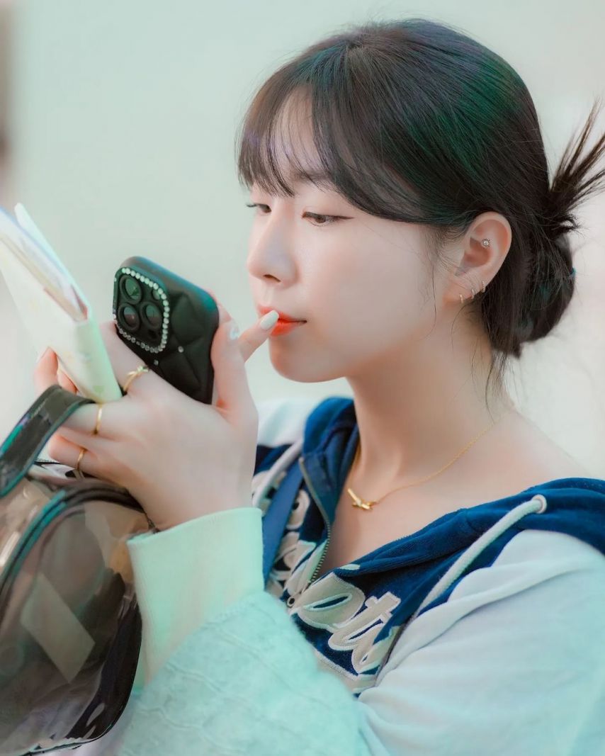 안지현